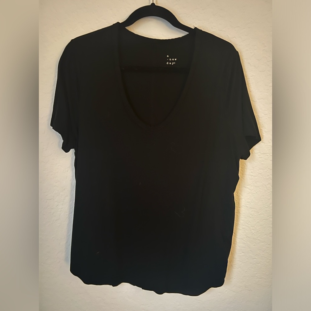 Black t-shirt